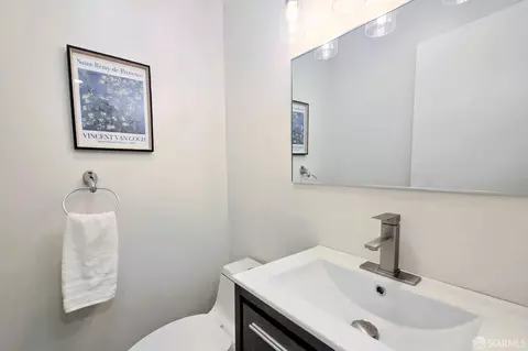 Bath - 4906 Nelson St, Fremont, CA 94538 photo 4 of 4