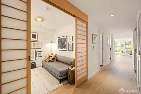Entry Way - 2412 Harrison St #204, San Francisco, CA 94110 photo 2 of 4