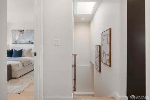 Entry Way - 567 Head St, San Francisco, CA 94132 photo 4 of 11