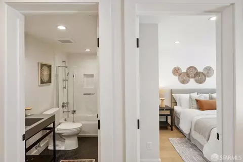Entry Way - 567 Head St, San Francisco, CA 94132 photo 8 of 11