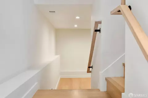 Entry Way - 567 Head St, San Francisco, CA 94132 photo 11 of 11