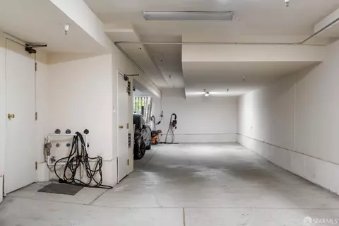 Exterior - 555 6th Ave #A, San Francisco, CA 94118 photo 2 of 5