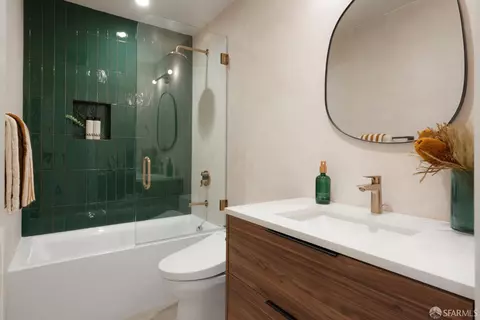 Bath - 555 6th Ave #A, San Francisco, CA 94118 photo 1 of 4