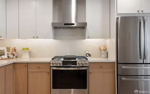 Kitchen - 555 6th Ave #A, San Francisco, CA 94118 photo 1 of 3
