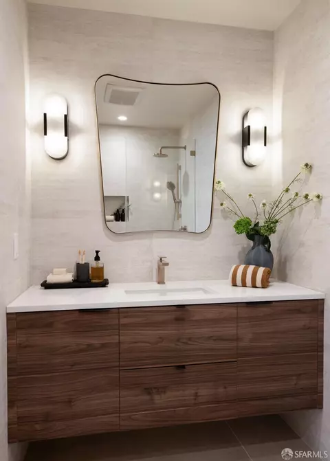 Bath - 555 6th Ave #A, San Francisco, CA 94118 photo 3 of 4