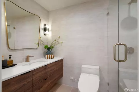 Bath - 555 6th Ave #A, San Francisco, CA 94118 photo 2 of 4