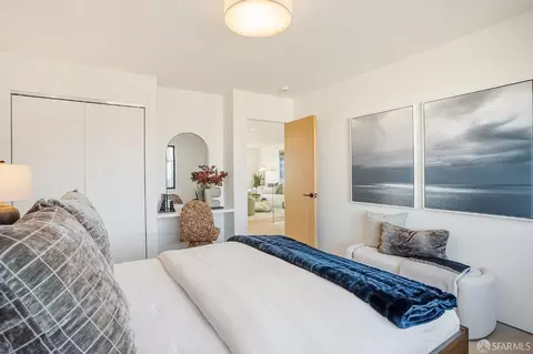 Bedroom - 35 Brewster St, San Francisco, CA 94110 photo 6 of 9