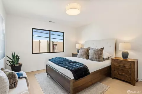 Bedroom - 35 Brewster St, San Francisco, CA 94110 photo 5 of 9