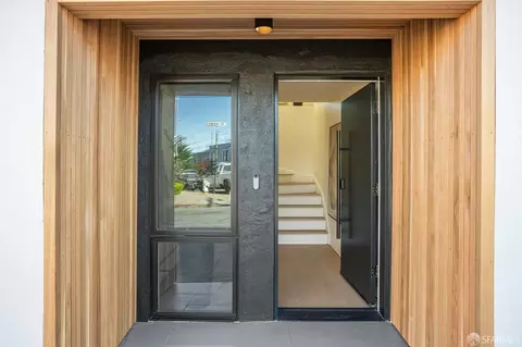 Entry Way - 35 Brewster St, San Francisco, CA 94110 photo 1 of 2