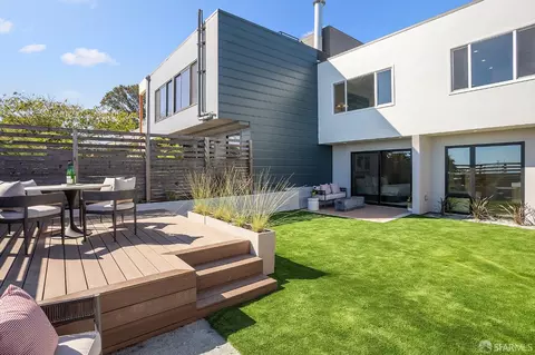 Exterior - 35 Brewster St, San Francisco, CA 94110 photo 4 of 9
