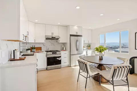 Kitchen - 35 Brewster St, San Francisco, CA 94110 photo 1 of 2