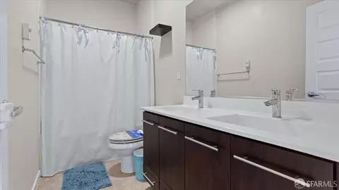 Bath - 2309 Peyton Dr, Oakley, CA 94561 photo 3 of 3