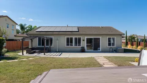 Exterior - 2309 Peyton Dr, Oakley, CA 94561 photo 2 of 10