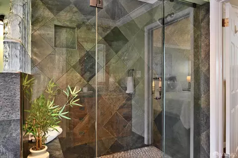 Bath - 270 La Prenda, Millbrae, CA 94030 photo 5 of 5