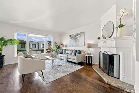 Living - 1775 48th Ave, San Francisco, CA 94122 photo 1 of 5