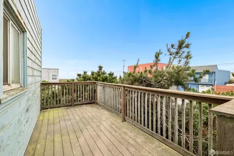 Exterior - 1901 48th Ave, San Francisco, CA 94116 photo 4 of 11