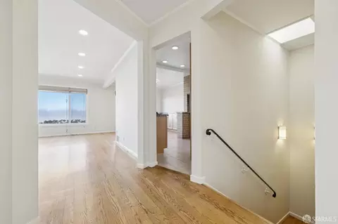 Entry Way - 2025 14th Ave, San Francisco, CA 94116 photo 2 of 2