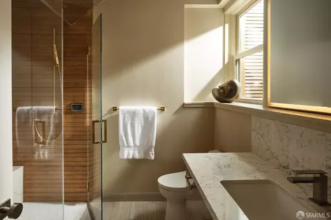 Bath - 571 Noe St, San Francisco, CA 94114 photo 6 of 7