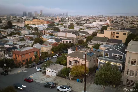 View/Area - 571 Noe St, San Francisco, CA 94114 photo 1 of 1