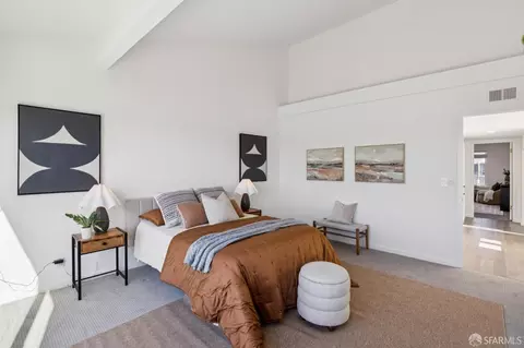 Bedroom - 302 Tideway Dr, Alameda, CA 94501 photo 6 of 6