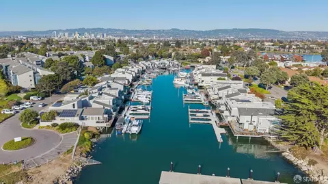 View/Area - 302 Tideway Dr, Alameda, CA 94501 photo 5 of 8