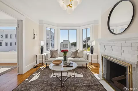 Living - 1318 20th St, San Francisco, CA 94107 photo 3 of 3
