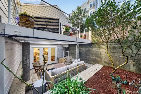 Exterior - 8 Charlton Ct, San Francisco, CA 94123 photo 14 of 17