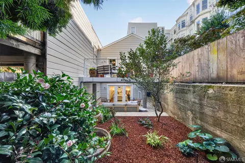 Exterior - 8 Charlton Ct, San Francisco, CA 94123 photo 13 of 17