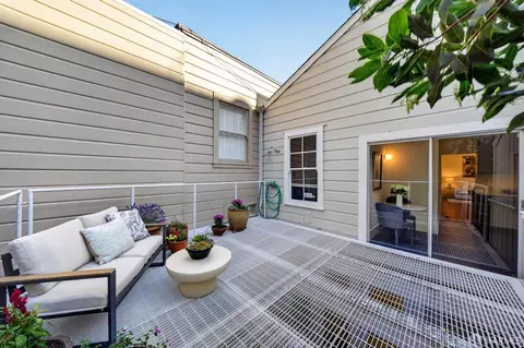 Exterior - 8 Charlton Ct, San Francisco, CA 94123 photo 6 of 10
