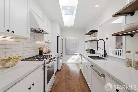 Kitchen - 2126 47th Ave, San Francisco, CA 94116 photo 3 of 3