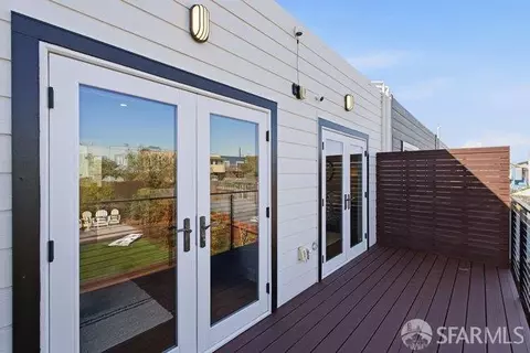 Exterior - 2126 47th Ave, San Francisco, CA 94116 photo 7 of 19