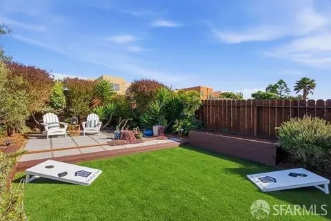 Exterior - 2126 47th Ave, San Francisco, CA 94116 photo 8 of 19
