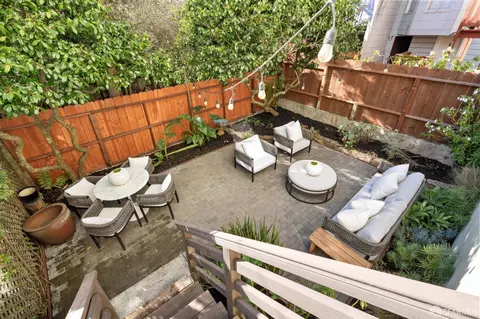 Exterior - 421 Spruce St, San Francisco, CA 94118 photo 1 of 4