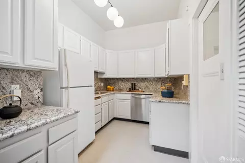 Kitchen - 795 Sutter St #102, San Francisco, CA 94109 photo 3 of 5