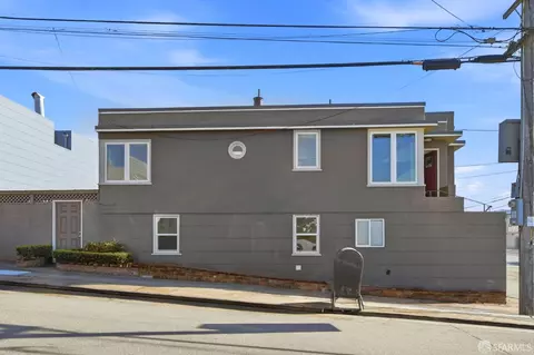 Exterior - 2300 45th Ave, San Francisco, CA 94116 photo 4 of 8
