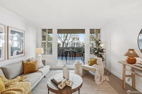 Living - 1650 Jackson St #204, San Francisco, CA 94109 photo 2 of 3