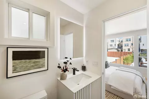 Bath - 634 22nd Ave, San Francisco, CA 94121 photo 2 of 11