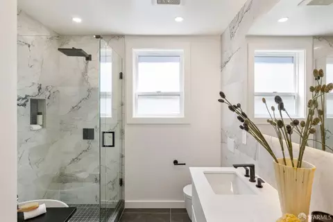 Bath - 634 22nd Ave, San Francisco, CA 94121 photo 4 of 11