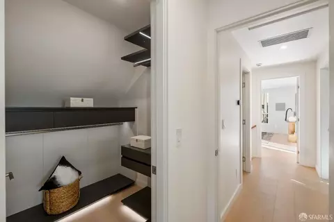 Entry Way - 634 22nd Ave, San Francisco, CA 94121 photo 6 of 12