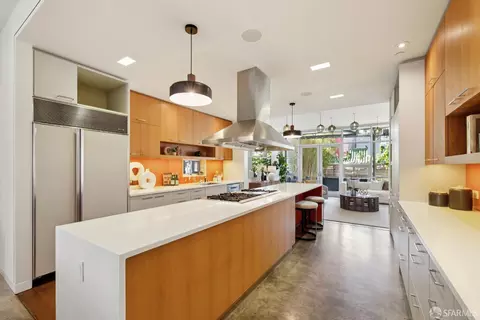 Kitchen - 1076 S Van Ness Ave, San Francisco, CA 94110 photo 2 of 4