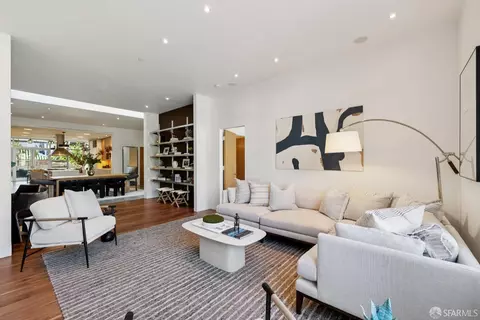Living - 1076 S Van Ness Ave, San Francisco, CA 94110 photo 5 of 12
