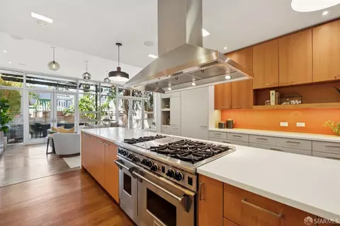 Kitchen - 1076 S Van Ness Ave, San Francisco, CA 94110 photo 4 of 4