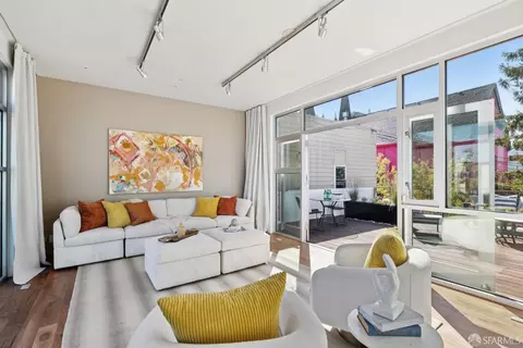 Living - 1076 S Van Ness Ave, San Francisco, CA 94110 photo 11 of 12