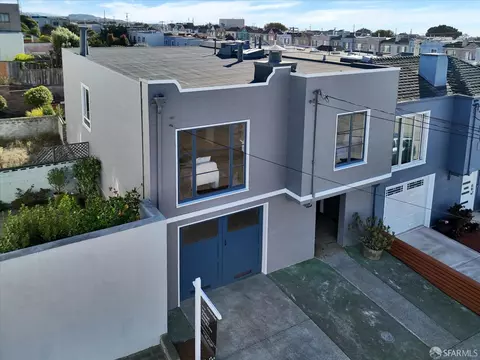 Exterior - 3021 Rivera St, San Francisco, CA 94116 photo 10 of 14