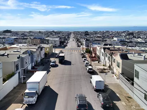 View/Area - 3021 Rivera St, San Francisco, CA 94116 photo 3 of 6