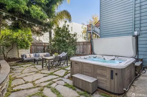 Exterior - 2968 21st St, San Francisco, CA 94110 photo 5 of 11