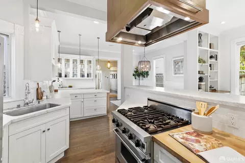 Kitchen - 572 Eureka St, San Francisco, CA 94114 photo 4 of 5