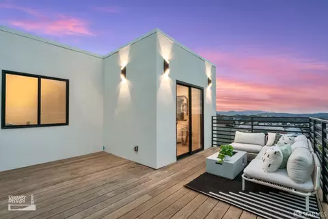 Exterior - 1638 11th Ave, San Francisco, CA 94122 photo 3 of 11
