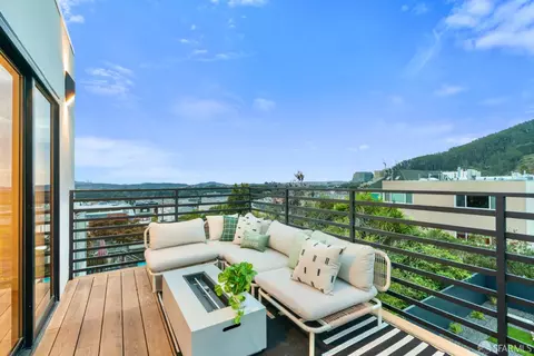 Exterior - 1638 11th Ave, San Francisco, CA 94122 photo 11 of 11