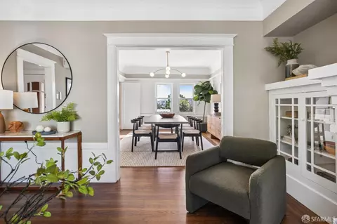 Entry Way - 345 Chenery St, San Francisco, CA 94131 photo 3 of 4